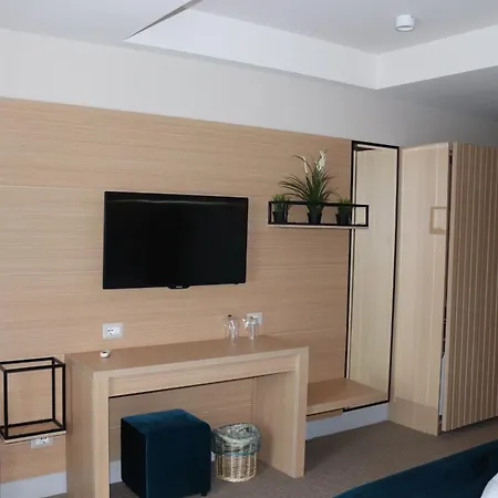 Perla Hotel 4*