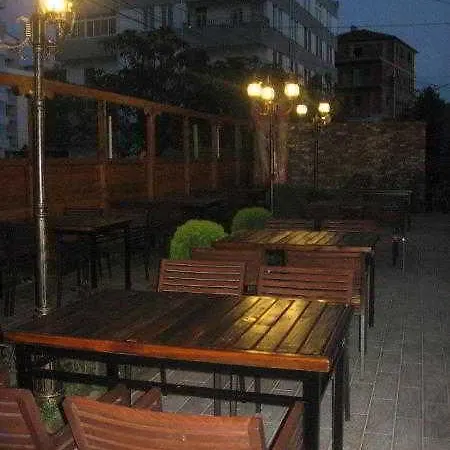 Perla 4*