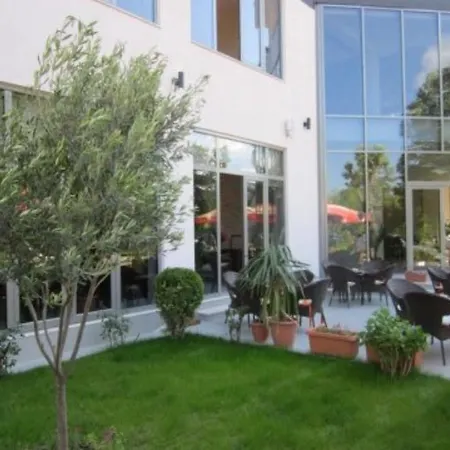 Perla Hotel Pogradec