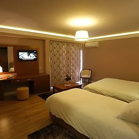 Perla Pogradec