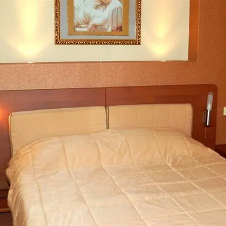 Отель Perla 4*